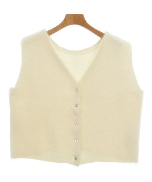 Apuweiser-Riche Vests