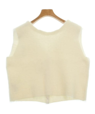 Apuweiser-Riche Vests