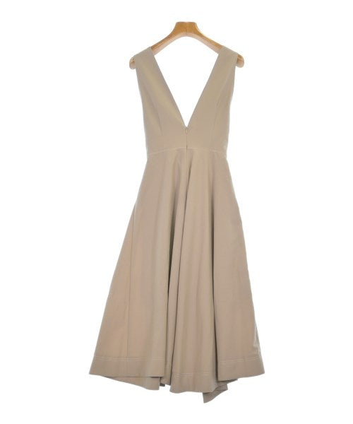 Apuweiser-Riche Dresses