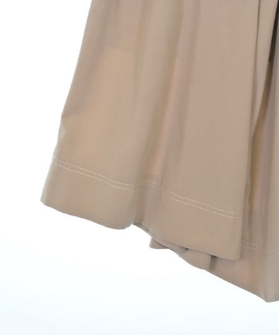 Apuweiser-Riche Dresses