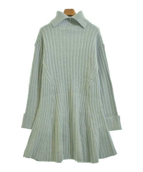 Apuweiser-Riche Dresses