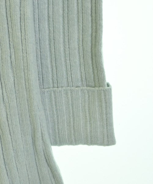 Apuweiser-Riche Dresses