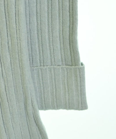 Apuweiser-Riche Dresses