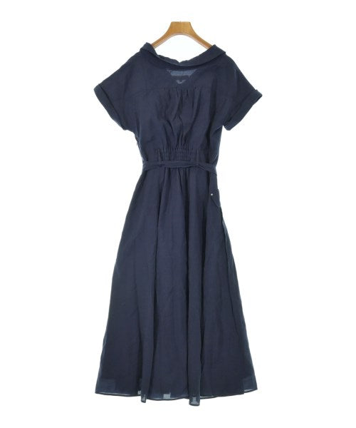 Apuweiser-Riche Dresses