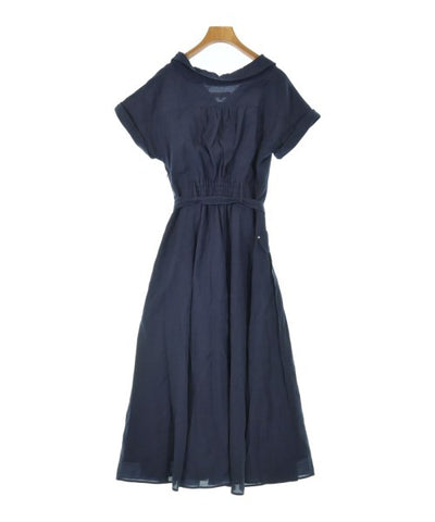 Apuweiser-Riche Dresses