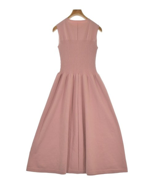 Apuweiser-Riche Dresses