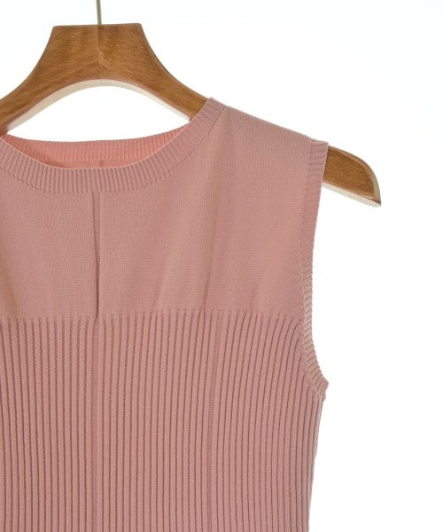 Apuweiser-Riche Dresses