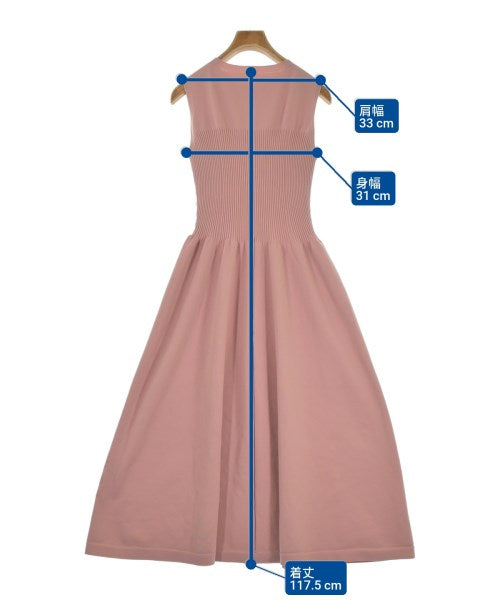 Apuweiser-Riche Dresses