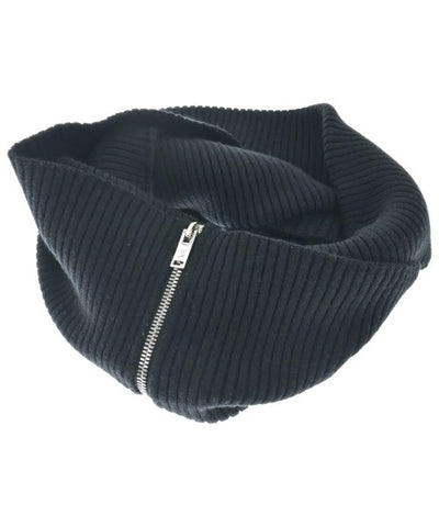 JOHN LAWRENCE SULLIVAN Winter scarves