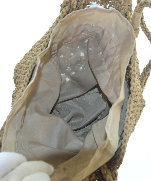 Bilitis dix-sept ans Totes