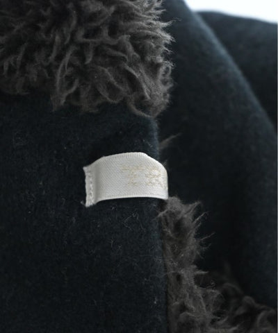 TROVE Winter scarves