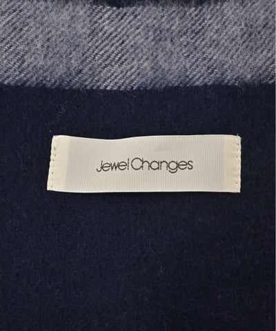 Jewel Changes Winter scarves