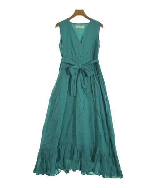 Jewel Changes Dresses