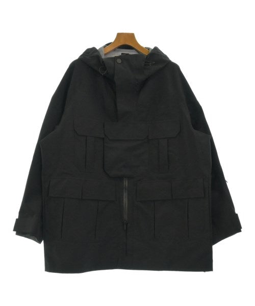 White Mountaineering Mountain parka