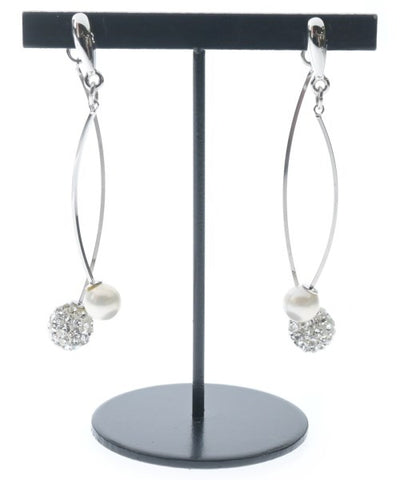 Plus Vendome Pierces