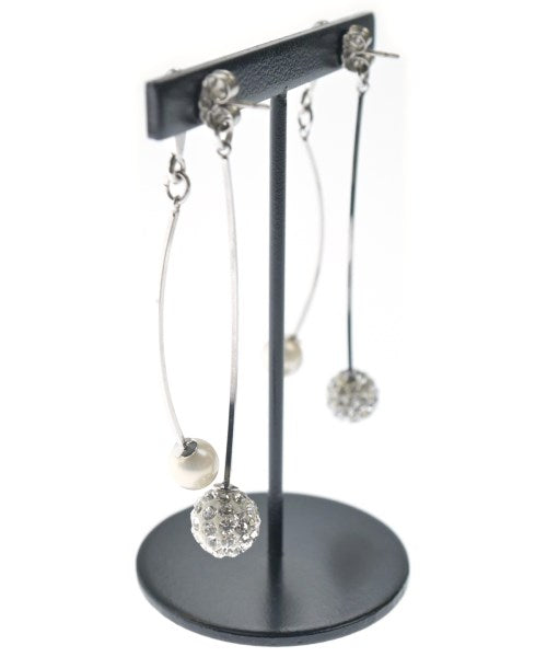 Plus Vendome Pierces