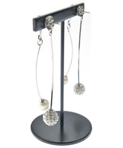 Plus Vendome Pierces