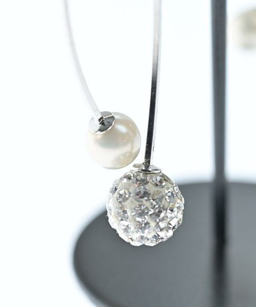 Plus Vendome Pierces