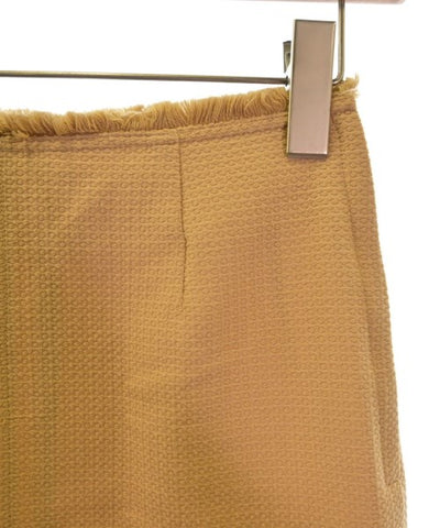 NOBLE Knee length skirts