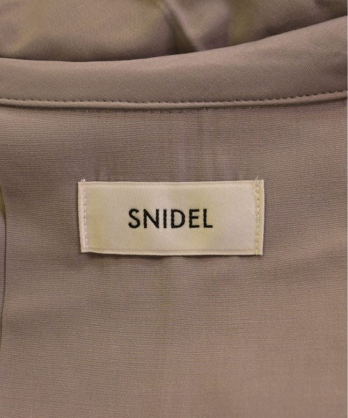 SNIDEL Trench coats