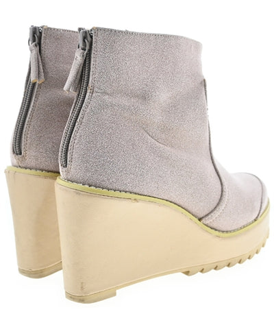 mercibeaucoup, Boots