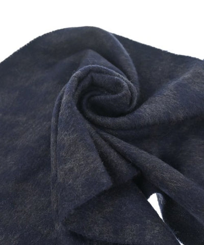 BARNEYS NEWYORK Winter scarves