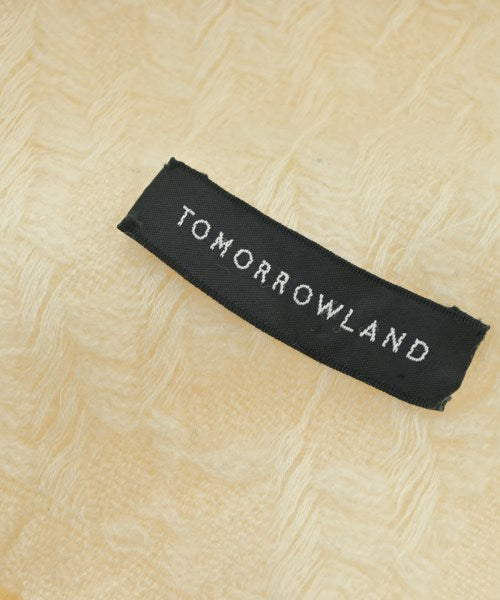 TOMORROWLAND Winter scarves
