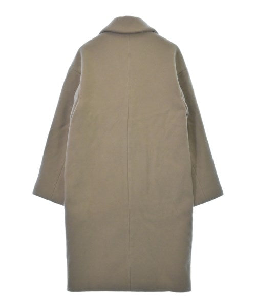 green label relaxing Chesterfield coats