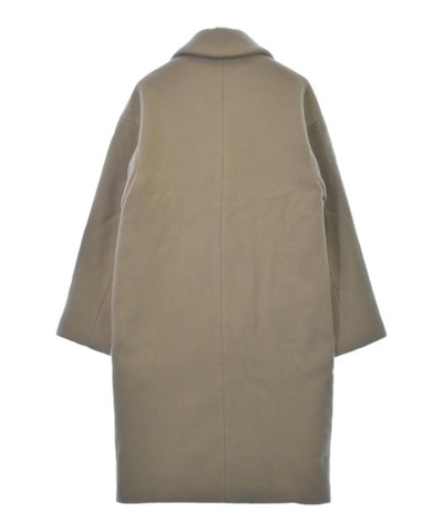 green label relaxing Chesterfield coats