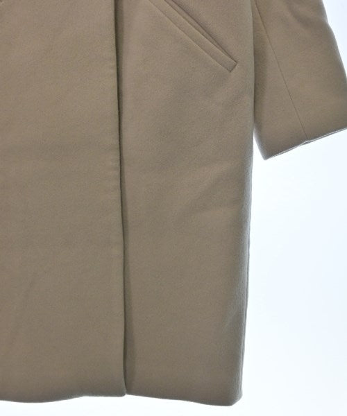 green label relaxing Chesterfield coats