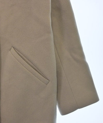 green label relaxing Chesterfield coats