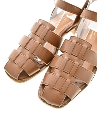 green label relaxing Sandals