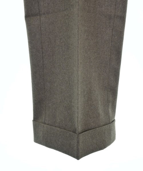 UNIVERSAL LANGUAGE Business suits