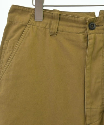 MHL. Chinos