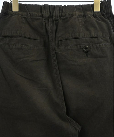 MHL. Chinos