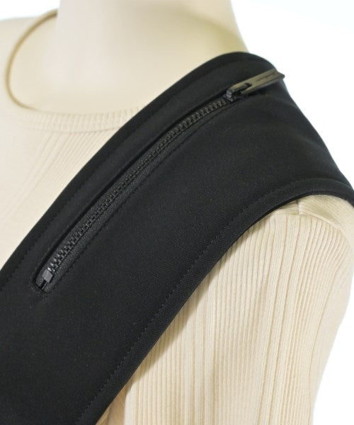 Mame Kurogouchi Shoulder bags