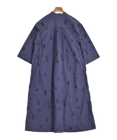 NE QUITTEZ PAS Dresses