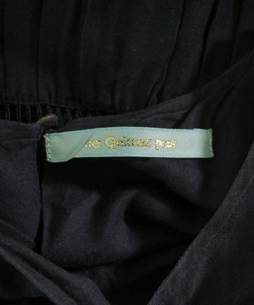 NE QUITTEZ PAS Dresses