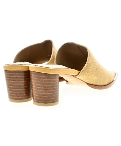 CHEMBUR Sandals