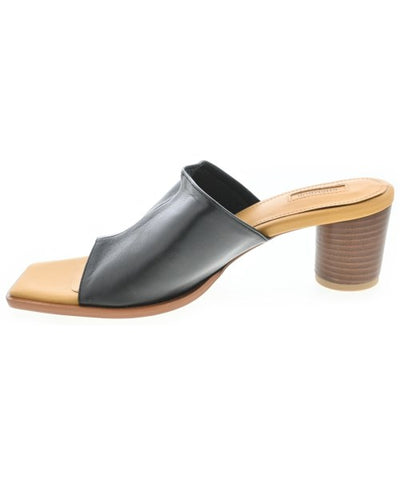 CHEMBUR Sandals