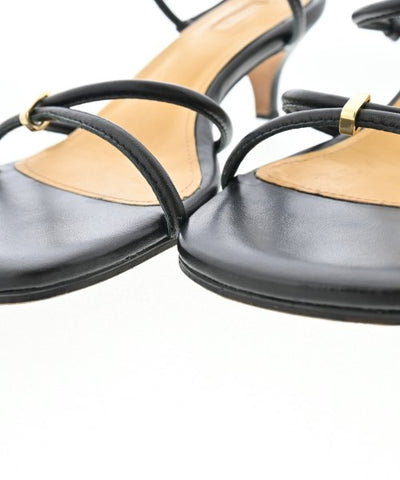 CHEMBUR Sandals