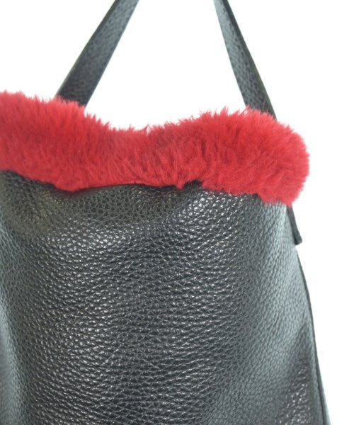 LAURA DI MAGGIO Handbags