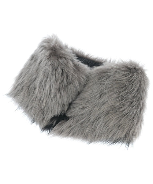 KARL DONOGHUE Winter scarves