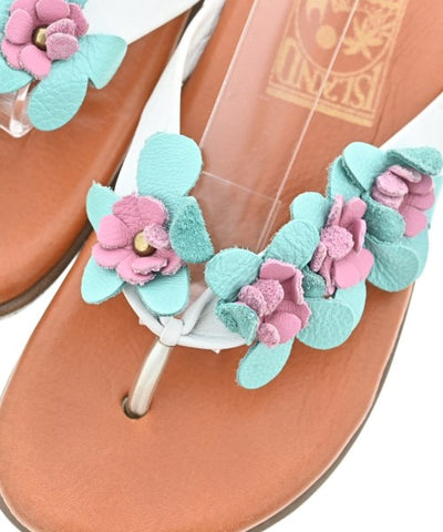 ISLAND SLIPPER Sandals