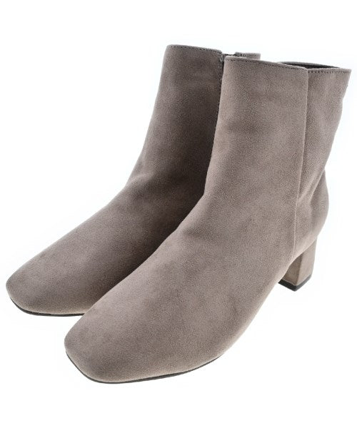 OPAQUE.CLIP Boots