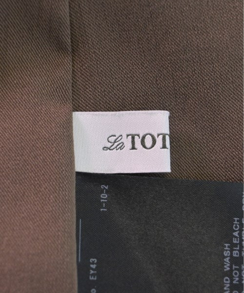 La TOTALITE Long/Maxi length skirts