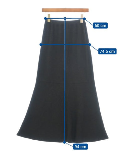 La TOTALITE Long/Maxi length skirts