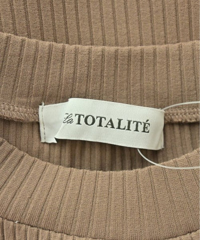 La TOTALITE Sleevelesses