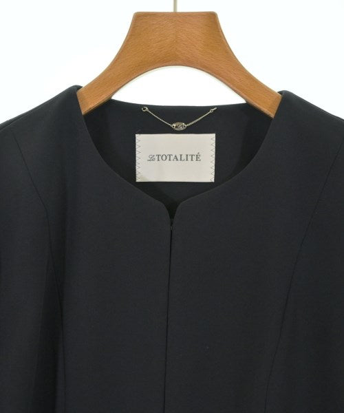 La TOTALITE Collarless jackets