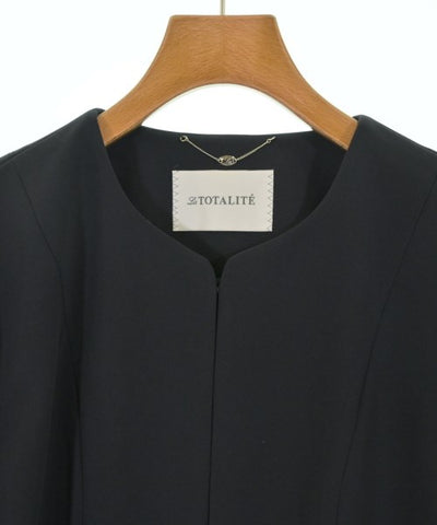 La TOTALITE Collarless jackets